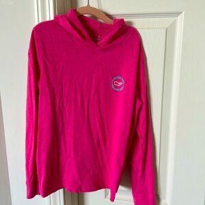 Girls size 7, pink Vineyard Vines long sleeve shirt with hood.